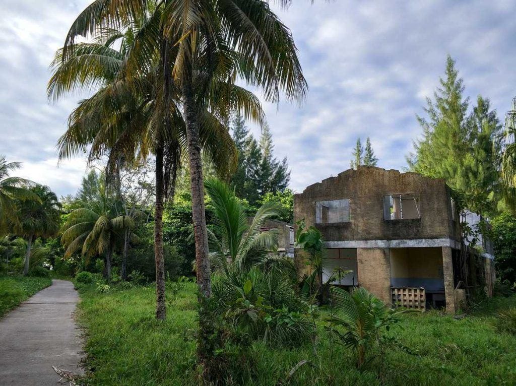 Verlassene Häuser Baie Ternay auf Mahe Seychellen