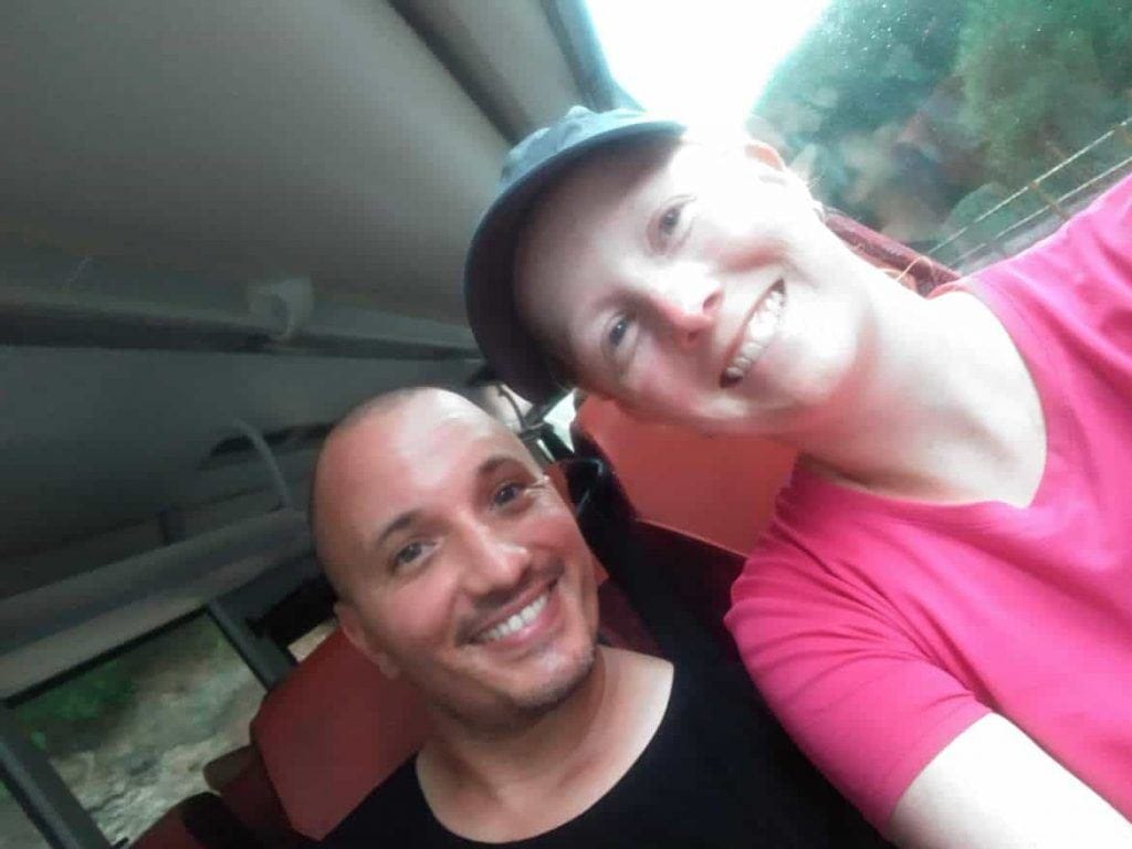 Sandra und Stephan im Bus von Sa Calobra auf Mallorca