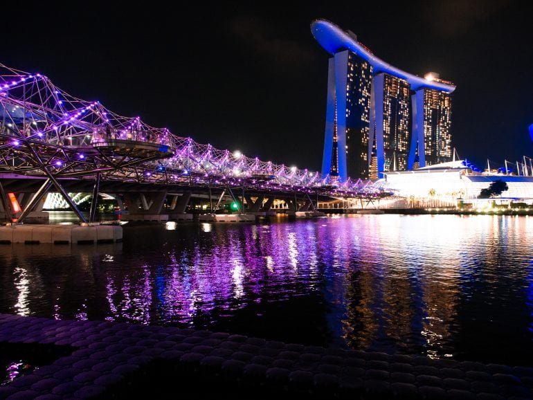 Skyline bei Nacht Singapur